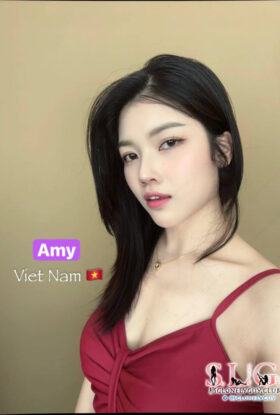 Amy (4381)